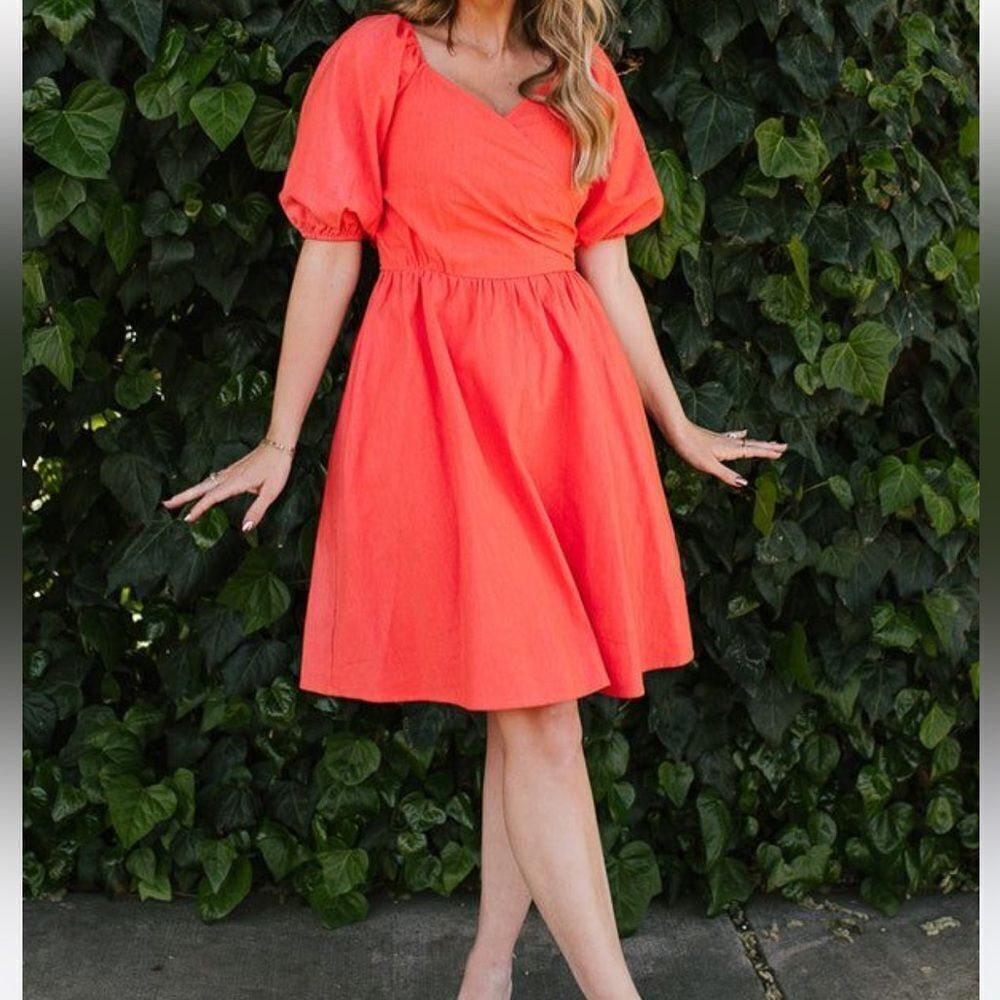 Ivy City Co “Sage” Puff Sleeve Coral Dress SIZE LARGE